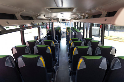 Piso adaptado con material antideslizante y antirreflejos.